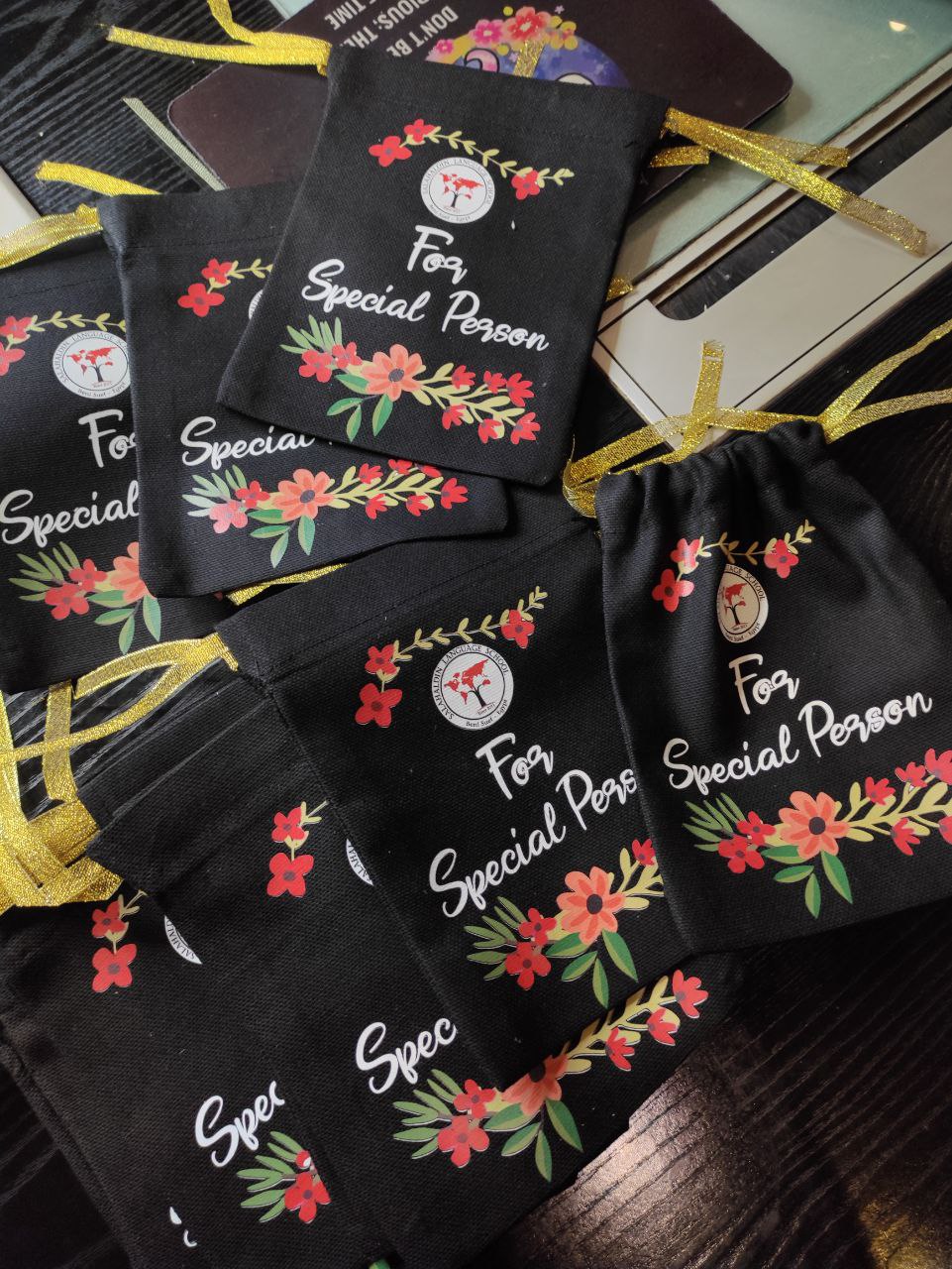 Gift Bag - size 14 cm * 19 cm - Buy 2 get 1 free