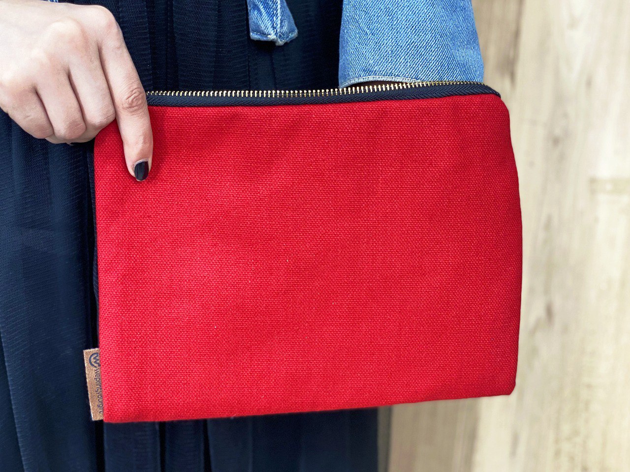 حقيبة مكياج وحقيبة قماشية - بدون بطانة داخلية - اشترِ 2 واحصل على 1 مجانًا