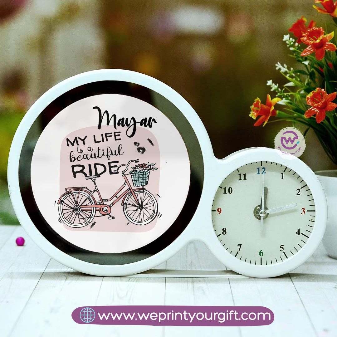 Round Magic Mirror with Clock – Personalized Motivational Design