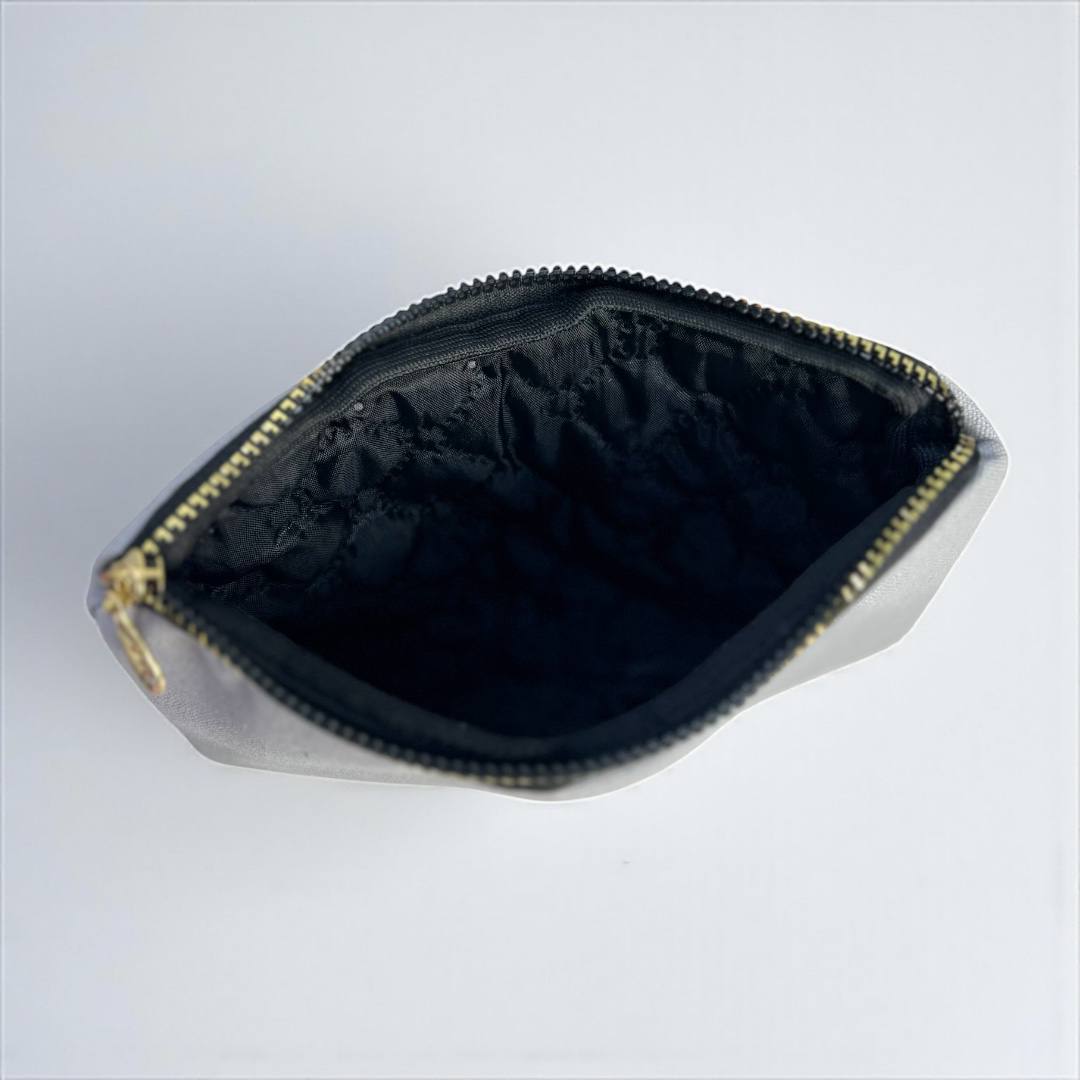 حقيبة مكياج وحافظة أقلام قماشية - مع بطانة داخلية - اشترِ 2 واحصل على 1 مجانًا