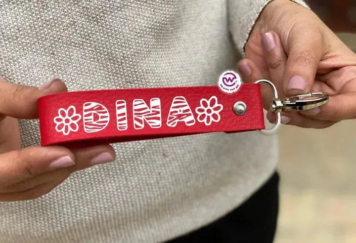 Leather Keychain - Names-E - WE PRINT