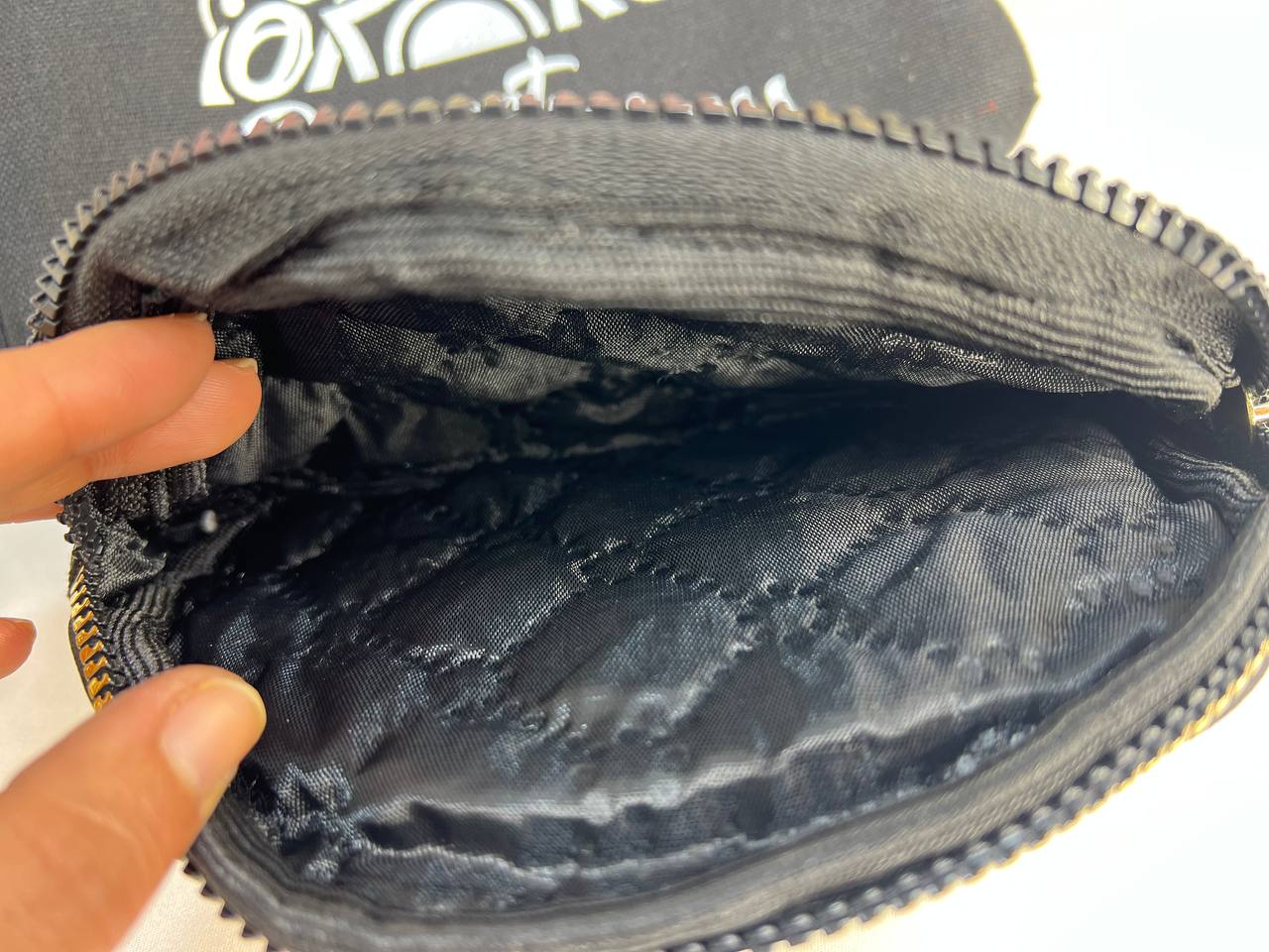 مجموعة حقائب المكياج - اشترِ 2 واحصل على 1 مجانًا