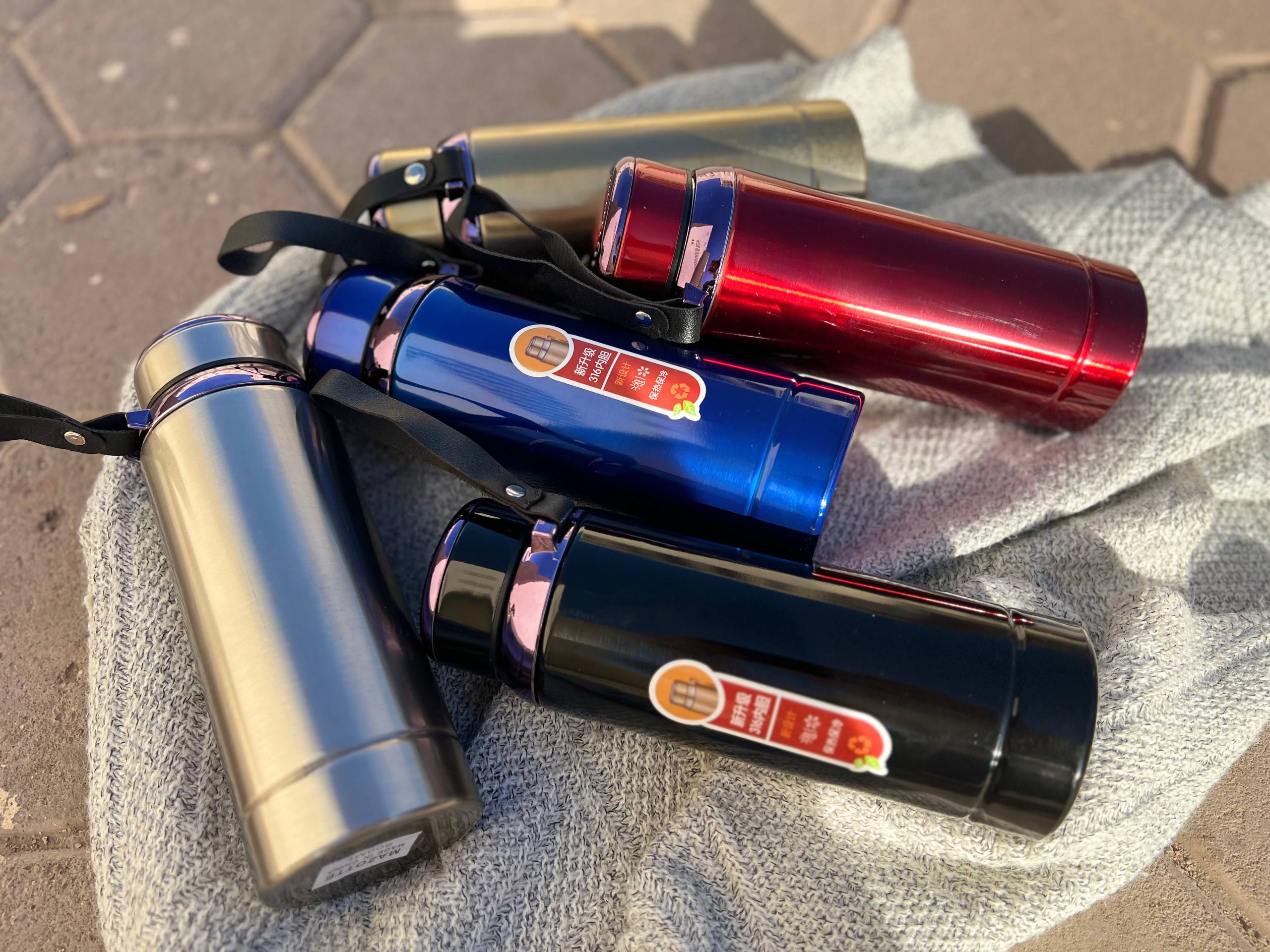 Stainless Steel Thermal Bottle with Strainer – 800 ml - Customization Options